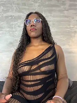 Snapshot of Alaia_Colins chatting on 10, 6, 2026 Alaia Colins online show from 10, 6, 2026