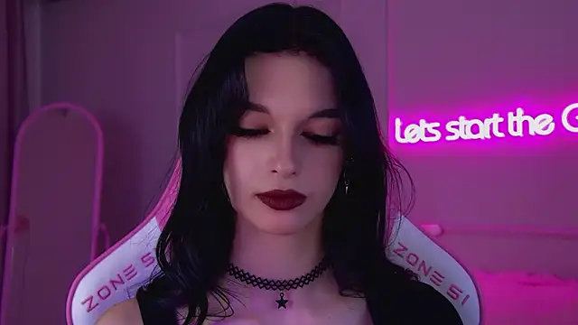 Snapshot of BeverlyMost chatting on 19, 3, 2025 BeverlyMost online show from 19, 3, 2025