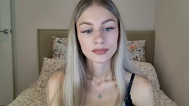Snapshot of GabriellaOlsen chatting on 6, 10, 2025 GabriellaOlsen online show from 6, 10, 2025