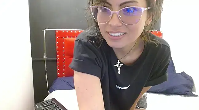 Snapshot of ShairaMarss chatting on 31, 1, 2025 ShairaMarss online show from 31, 1, 2025
