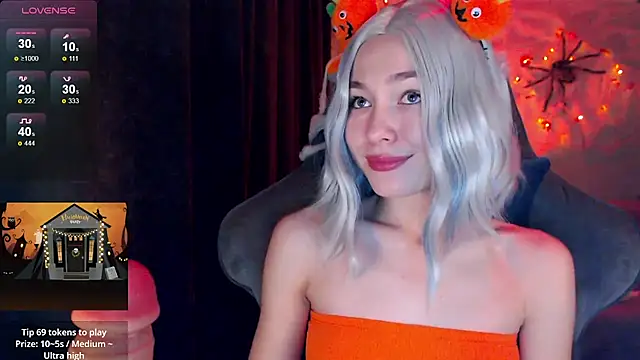 Snapshot of Ohmy_Nora_ chatting on 1, 11, 2025 Ohmy Nora online show from 1, 11, 2025