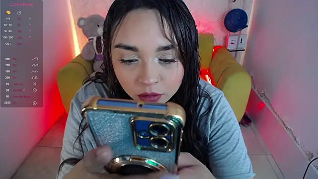Snapshot of natyk_m chatting on 31, 1, 2025 natyk m online show from 31, 1, 2025