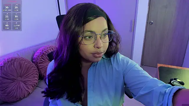 RachelRusso online show from 25, 10, 2025