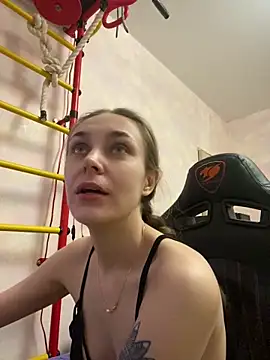 Snapshot of White_Lu chatting on 24, 2, 2025 White Lu online show from 24, 2, 2025