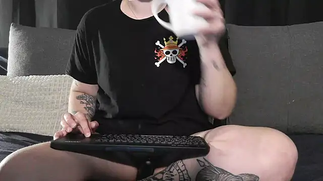 Snapshot of bunnyfox420 chatting on 29, 3, 2026 bunnyfox420 online show from 29, 3, 2026