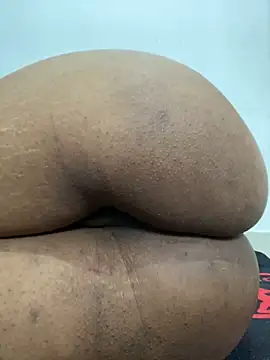 Snapshot of Charlotte_bronxxx chatting on 8, 2, 2025 Charlotte bronxxx online show from 8, 2, 2025