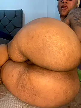 Snapshot of Charlotte_bronxxx chatting on 12, 10, 2025 Charlotte bronxxx online show from 12, 10, 2025