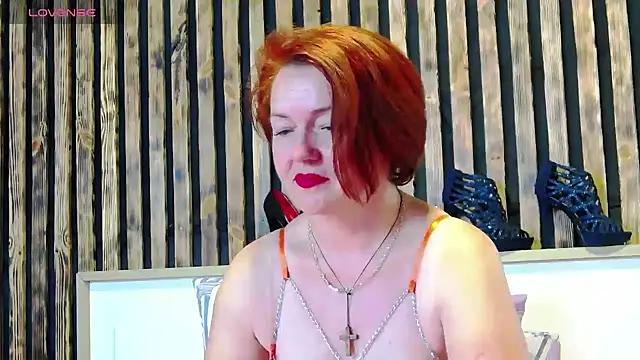 Snapshot of Alis_Lovi chatting on 5, 11, 2025 Alis Lovi online show from 5, 11, 2025