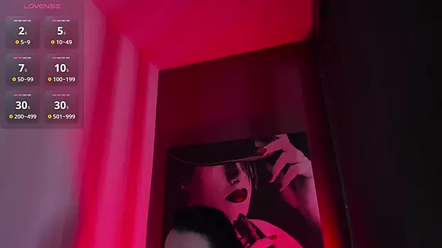 QueenOfHaze online show from 4, 5, 2026