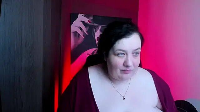 Snapshot of QueenOfHaze chatting on 2, 7, 2026 QueenOfHaze online show from 2, 7, 2026