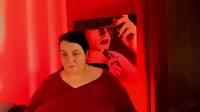 Snapshot of QueenOfHaze chatting on 5, 7, 2026 QueenOfHaze online show from 5, 7, 2026
