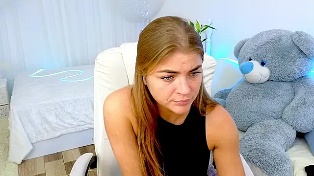 Donna Sun online show from 9, 3, 2025