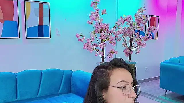 Snapshot of Lilyy_evans chatting on 8, 3, 2025 Lilyy evans online show from 8, 3, 2025