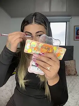 MeganCrow online show from 18, 12, 2025