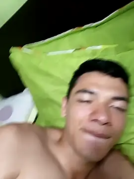 Snapshot of andresiito203 chatting on 13, 2, 2025 andresiito203 online show from 13, 2, 2025