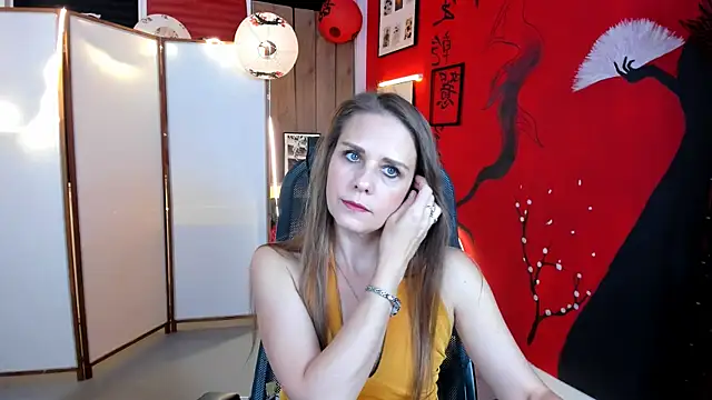 EmiliaBedy online show from 16, 9, 2025