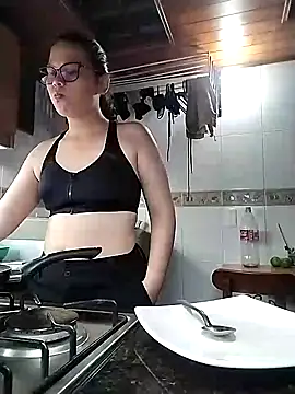 Vale Saenzz online show from 26, 2, 2025