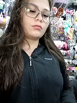 Vale Saenzz online show from 15, 9, 2025