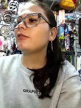 Vale Saenzz online show from 8, 3, 2026