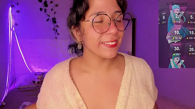 Snapshot of Ludovica6669 chatting on 9, 3, 2025 Ludovica6669 online show from 9, 3, 2025