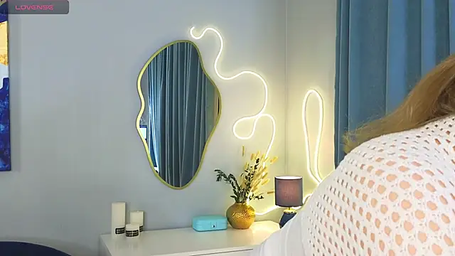 DownyClouds online show from 1, 2, 2025