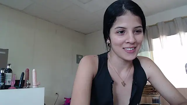 Snapshot of SofiaOrtizCam chatting on 14, 3, 2025 SofiaOrtizCam online show from 14, 3, 2025