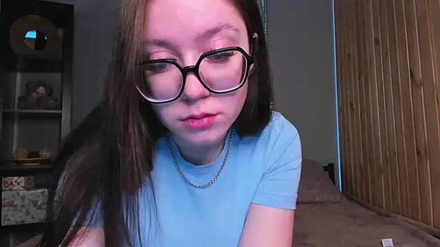 Alikka Shykitty online show from 13, 3, 2025