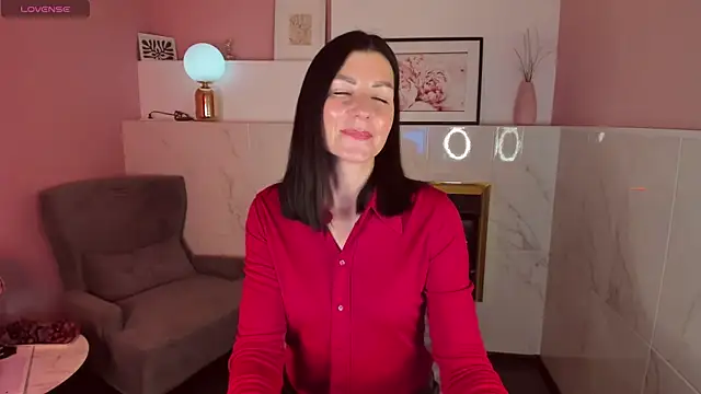 Snapshot of MonicaCheerful chatting on 5, 2, 2025 MonicaCheerful online show from 5, 2, 2025