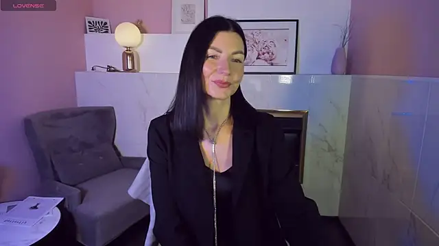 Snapshot of MonicaCheerful chatting on 7, 2, 2025 MonicaCheerful online show from 7, 2, 2025