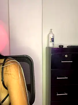 Snapshot of Miss_karol chatting on 18, 10, 2025 Miss karol online show from 18, 10, 2025