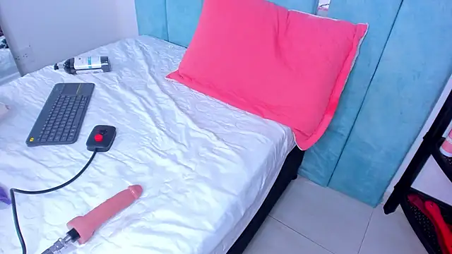 AlexxaSmall online show from 10, 3, 2025