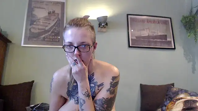 Astrid-Gilbert online show from 7, 3, 2025