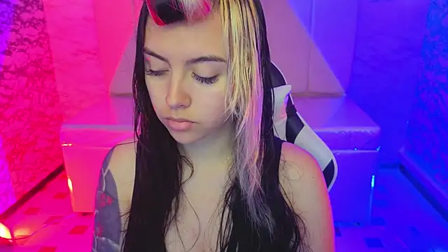 Hela v online show from 23, 3, 2026