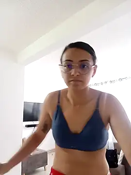 Snapshot of bri_ali chatting on 4, 3, 2025 bri ali online show from 4, 3, 2025