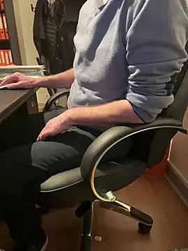 Snapshot of vincent1522 chatting on 11, 2, 2025 vincent1522 online show from 11, 2, 2025