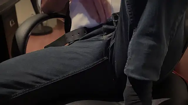 Snapshot of vincent1522 chatting on 12, 2, 2025 vincent1522 online show from 12, 2, 2025