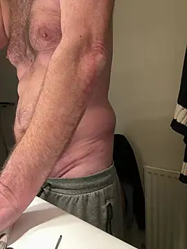 Snapshot of vincent1522 chatting on 21, 2, 2025 vincent1522 online show from 21, 2, 2025