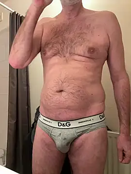 Snapshot of vincent1522 chatting on 15, 3, 2025 vincent1522 online show from 15, 3, 2025