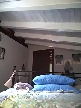 divinaerotica online show from 12, 4, 2026