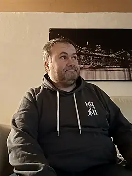 Snapshot of Pourleplasirs chatting on 22, 2, 2025 Pourleplasirs online show from 22, 2, 2025