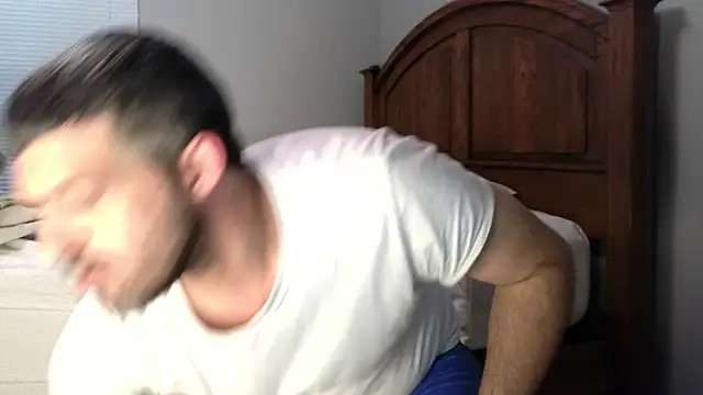 Snapshot of Troyt87 chatting on 2, 4, 2026 Troyt87 online show from 2, 4, 2026