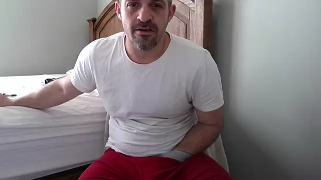 Snapshot of Troyt87 chatting on 8, 4, 2026 Troyt87 online show from 8, 4, 2026