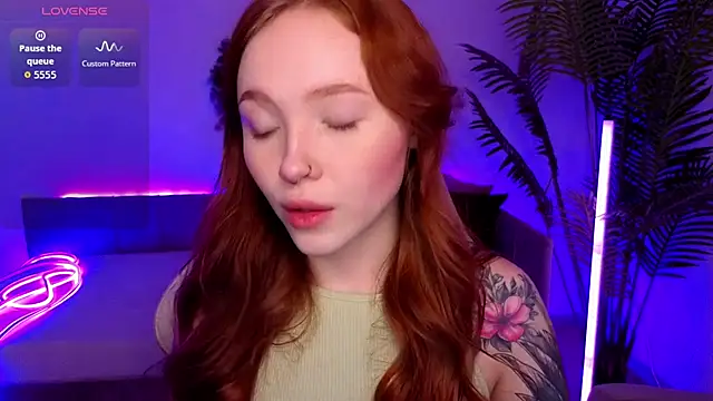 Snapshot of Maya_Light chatting on 6, 1, 2026 Maya Light online show from 6, 1, 2026