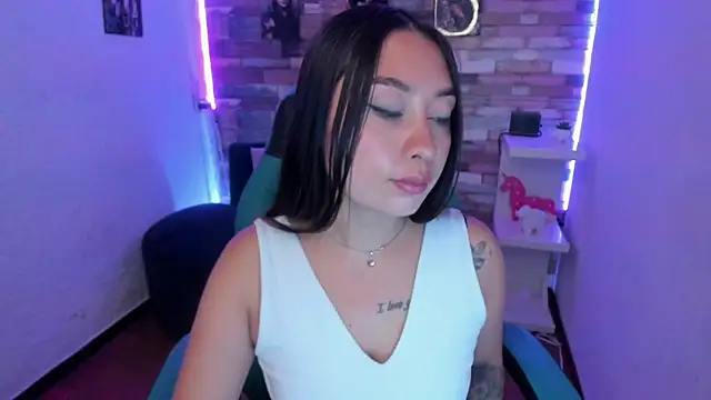 Snapshot of miss_isabella_m chatting on 11, 2, 2025 miss isabella m online show from 11, 2, 2025