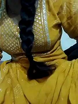 Snapshot of saaniya chatting on 11, 11, 2025 saaniya online show from 11, 11, 2025