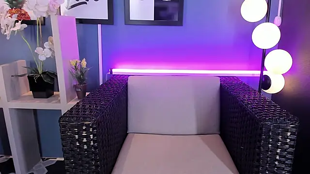 Snapshot of CandyLuxury__ chatting on 10, 2, 2025 CandyLuxury online show from 10, 2, 2025