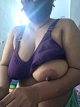 Snapshot of sona-pakhi01 chatting on 14, 10, 2025 sona-pakhi01 online show from 14, 10, 2025