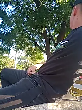 Snapshot of arevalo1124 chatting on 21, 9, 2025 arevalo1124 online show from 21, 9, 2025