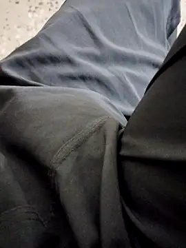 Snapshot of suggest121 chatting on 20, 3, 2025 suggest121 online show from 20, 3, 2025