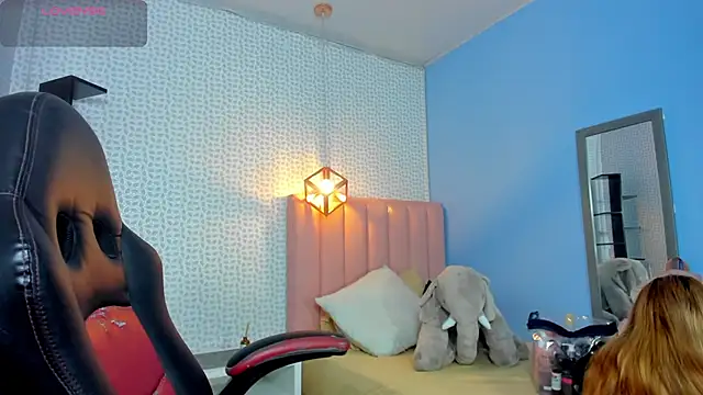 CALANTHELOVE1 online show from 18, 10, 2025